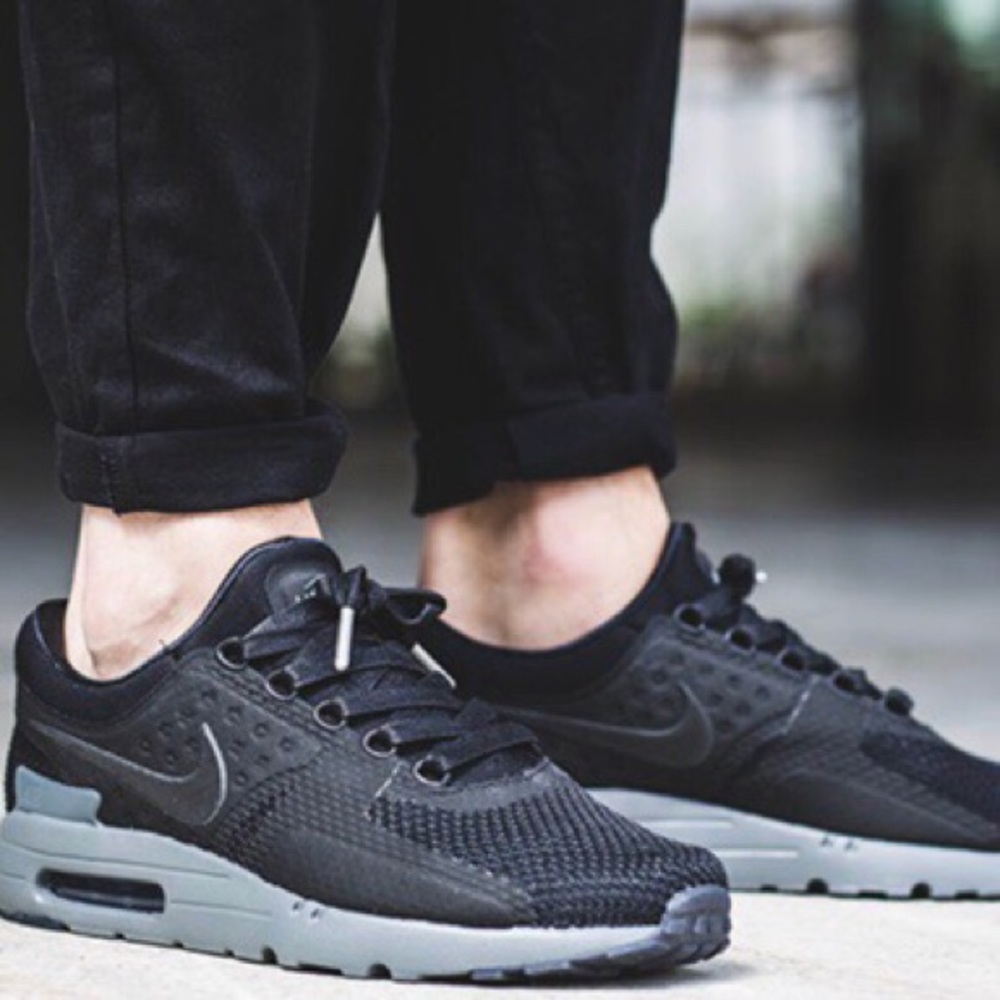 Nike AirMax Zero Q’s